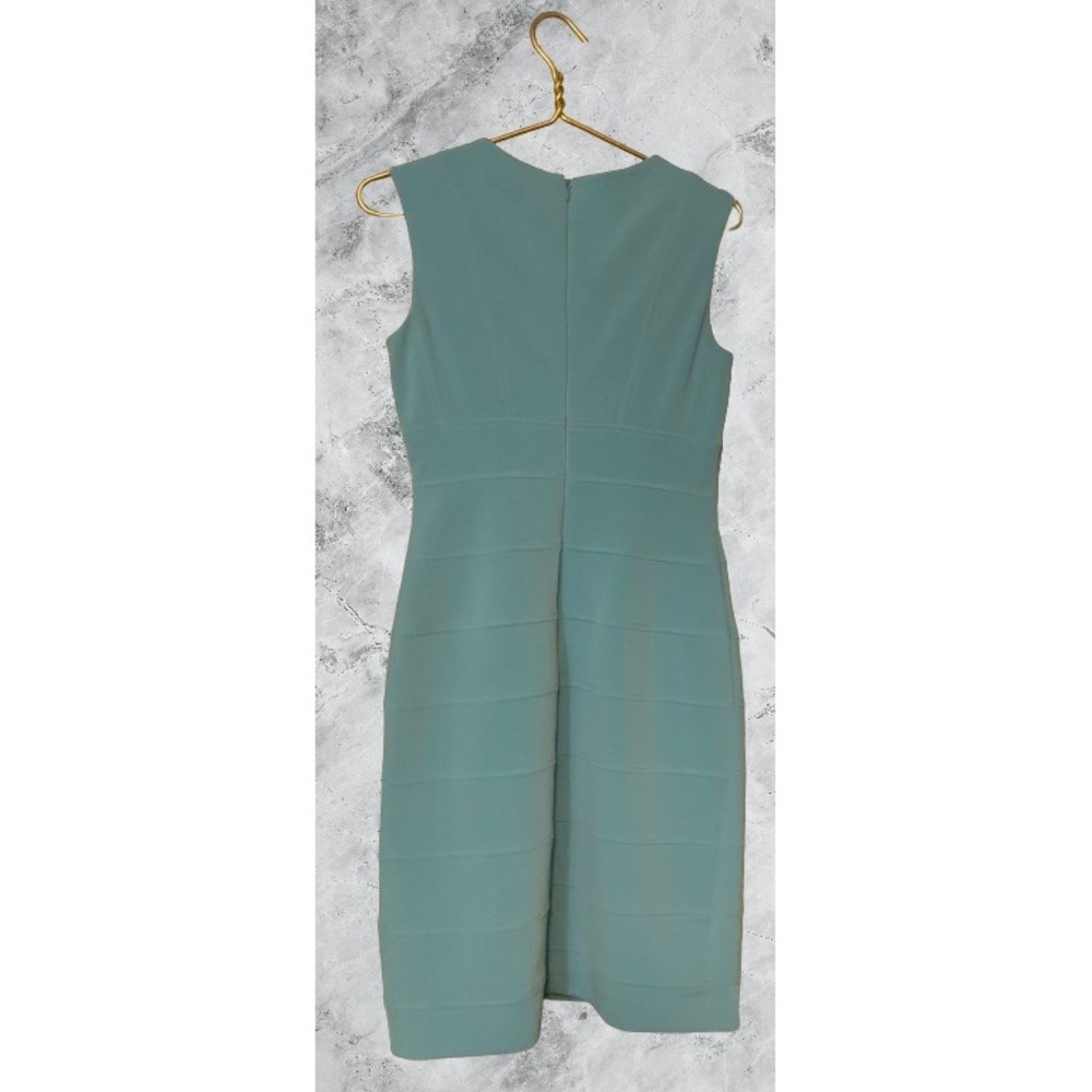NWT - Antonio Melani Sage Green Sleeveless Tiered Seam Sheath Dress Size 4 - Picture 4 of 6